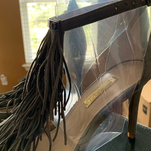 Suede heels with fringe - Picture 3 of 4